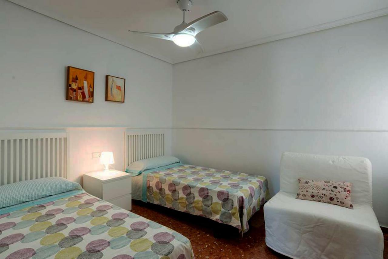Apartamento Con Parking Gratuito Malaga Exterior photo
