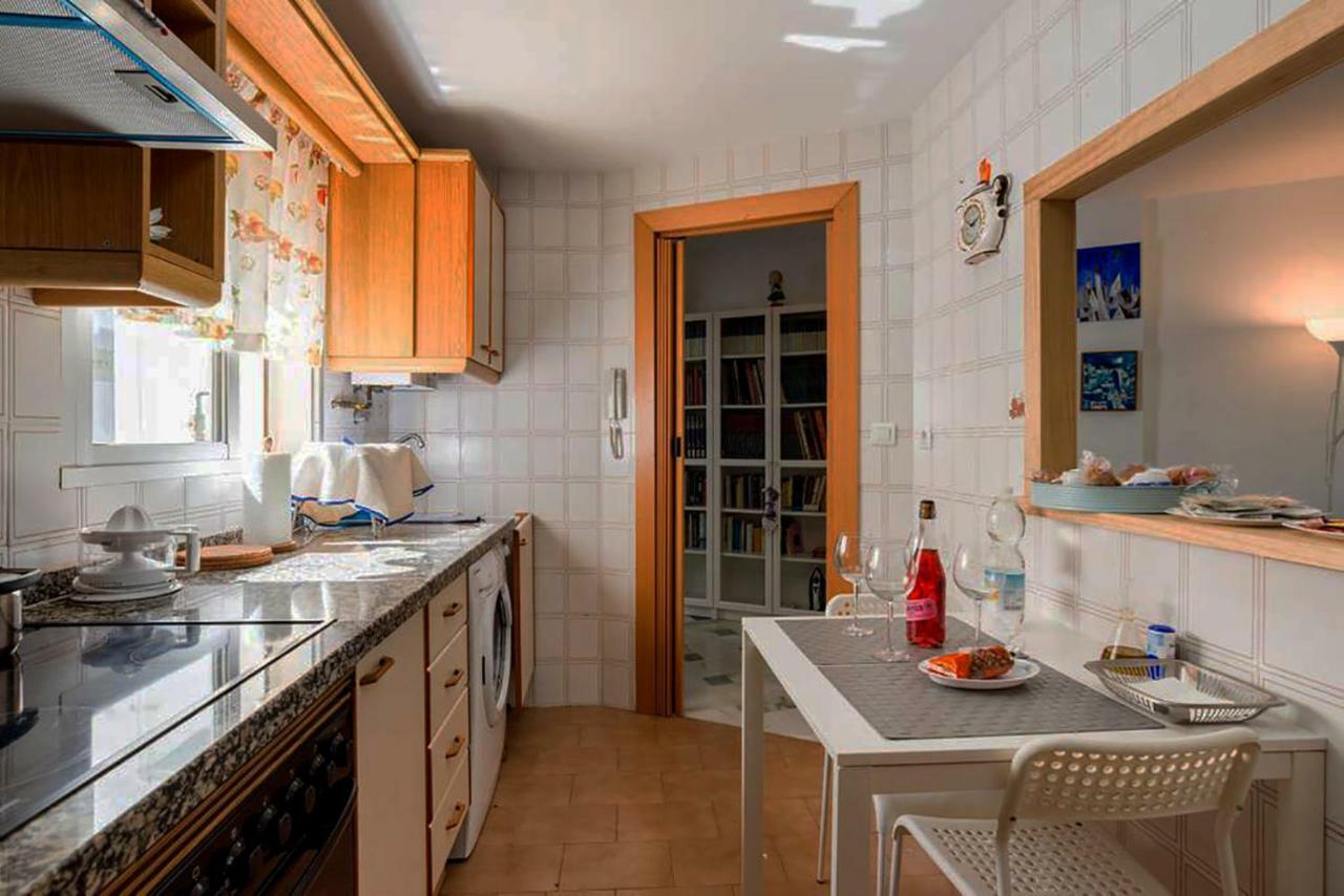 Apartamento Con Parking Gratuito Malaga Exterior photo