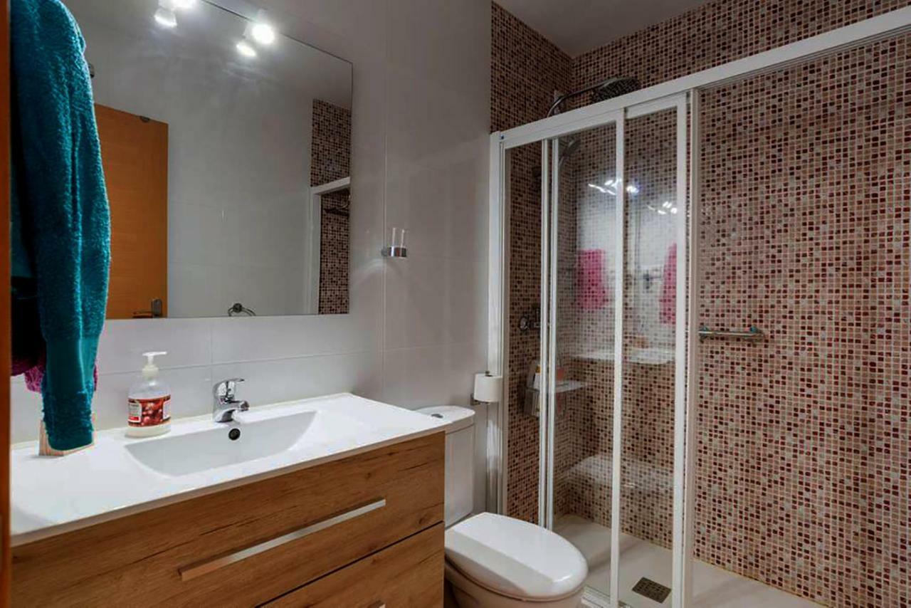 Apartamento Con Parking Gratuito Malaga Exterior photo